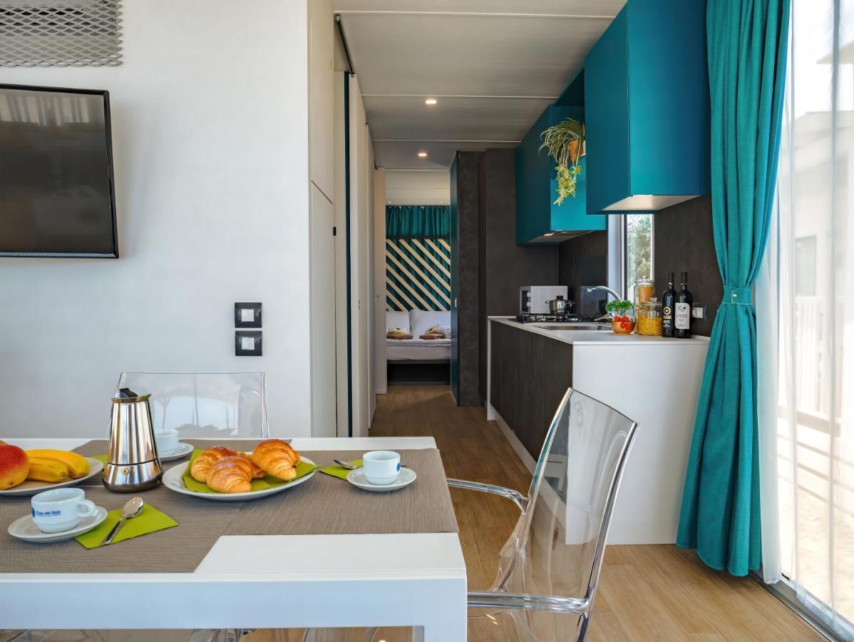 Club Del Sole Pini Boutique Resort Punta Marina Extérieur photo